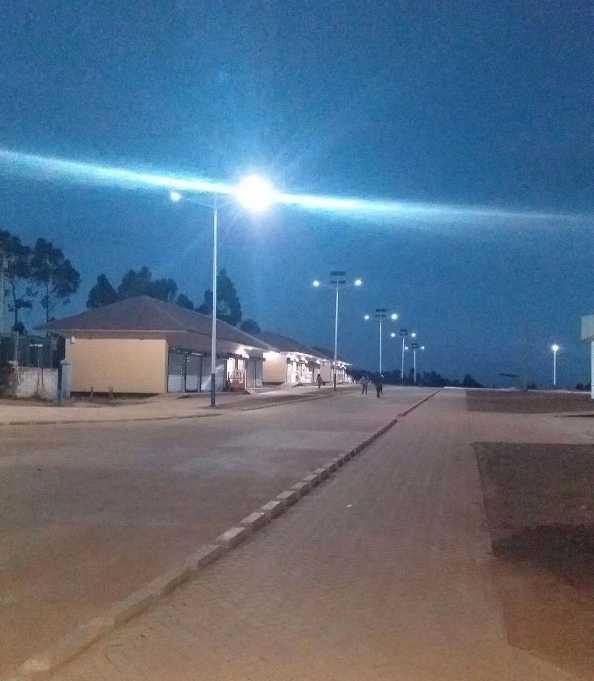 酒泉市非洲科特迪瓦太阳能路灯工程